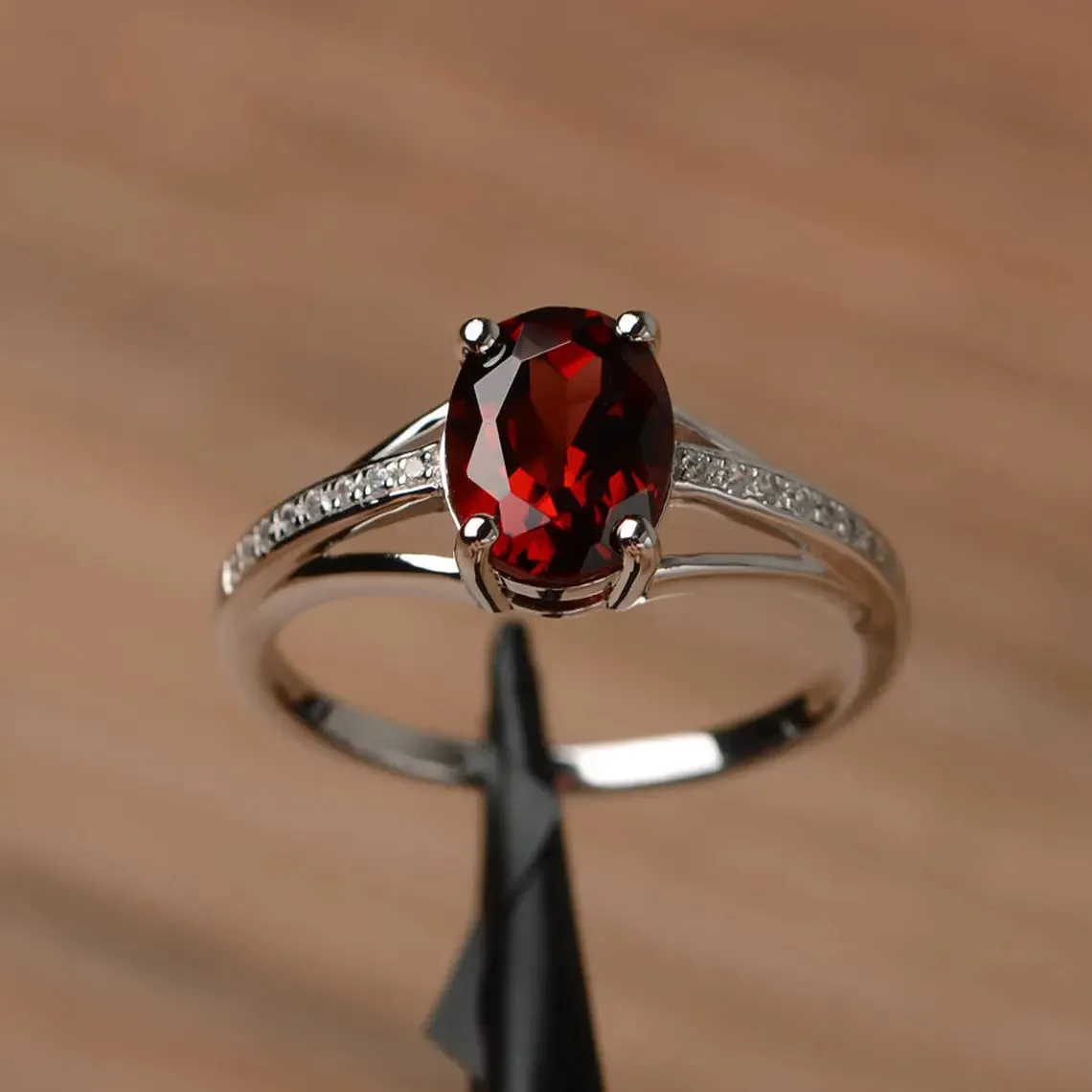 Natural Oval Cut Garnet Promise Vintage Rings - 925 Sterling Silver Rings