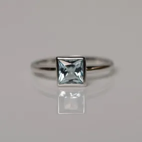 Natural Princess  Cut Sky Blue Topaz Solitaire Ring - 925 Solid Sterling Silver