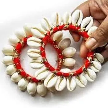 "Natural Cowrie Shells – Premium Beach Shells for Jewelry Making, Home Décor, Craft Projects, Boho Accessories, & Coastal Decorations – Perfect for DIY Bracelets, Anklets, and Art" Pack of 75