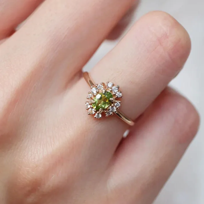 Vintage Peridot Ring- 14k Rose Gold Vermeil Ring - Peridot Engagement Ring